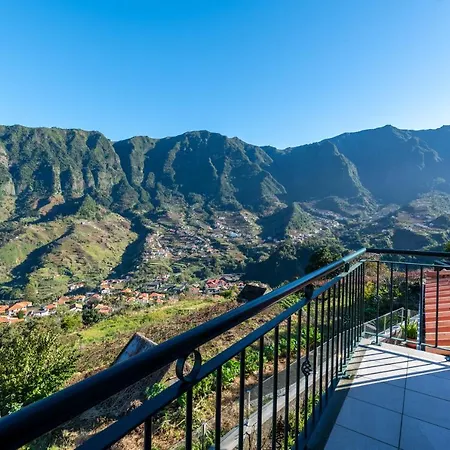 Cristina Grand São Vicente