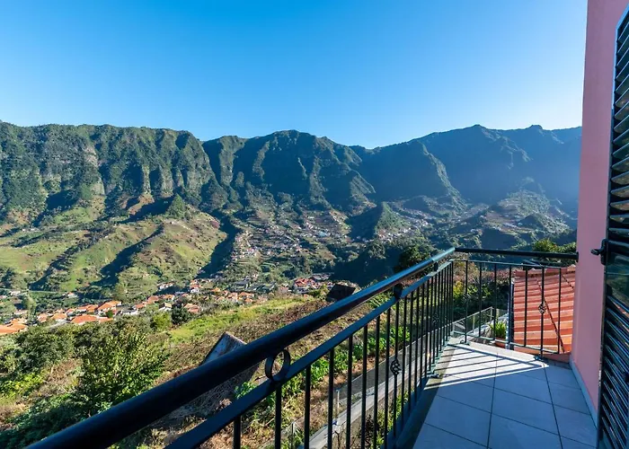 Cristina Grand São Vicente